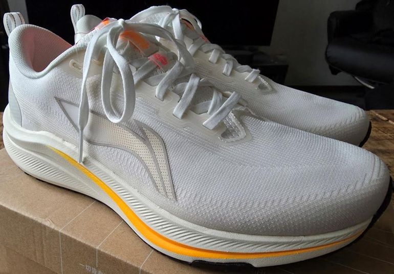 Used Li-Ning Red Hare 8 bike — image 2 of 10
