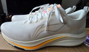 Used Li-Ning Red Hare 8 bike — image 4 of 10