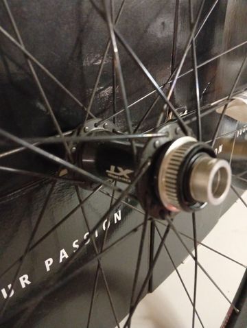 Used Dt Swiss Xm401 Hub Shimano Xt bike — image 10 of 11