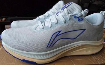 Used Li-Ning Red Hare 8 Laufschuhe Größe 45 bike — image 4 of 8