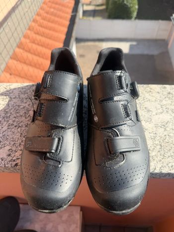 Scott, Scarpe