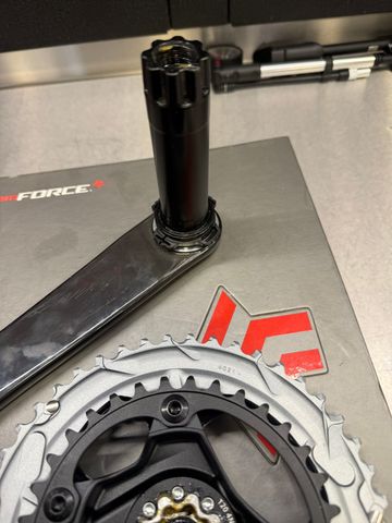 Brugt Sram Force eTap AXS 12-speed 2023 bike — billede 4 af 4