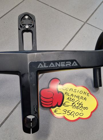 Used Deda Elementi Alanera carbon 2025 bike — image 3 of 4
