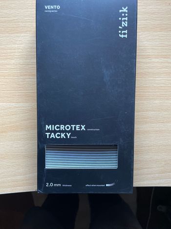 Fizik, Vento Microtex Tacky 2mm White & Black