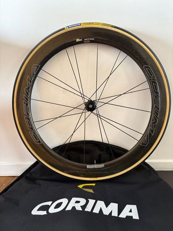 corima 32 WS Black DX 2023