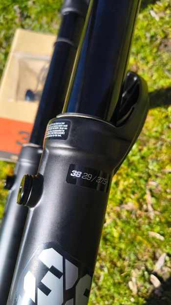 Used Fox 38 Performance 180mm 2024 bike — image 4 of 8