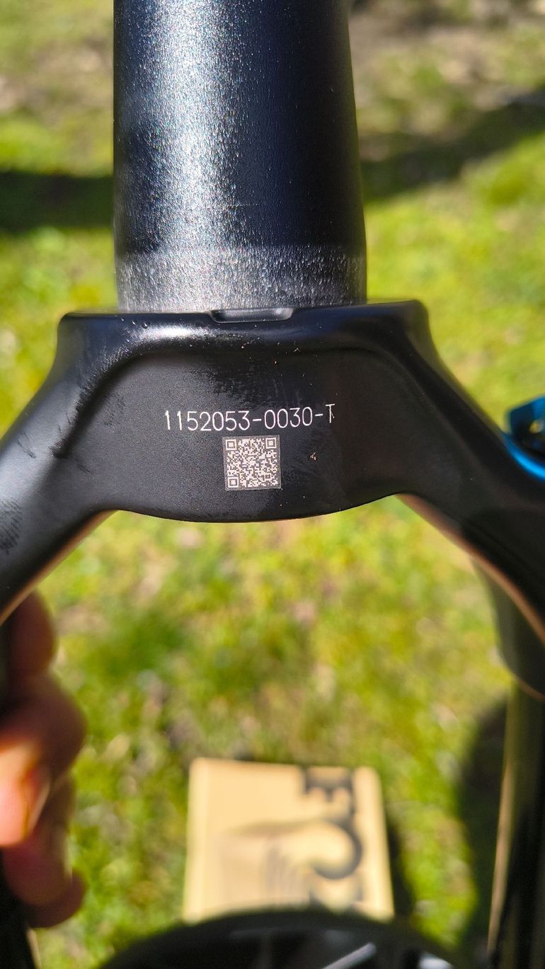 Used Fox 38 Performance 180mm 2024 bike — image 5 of 8