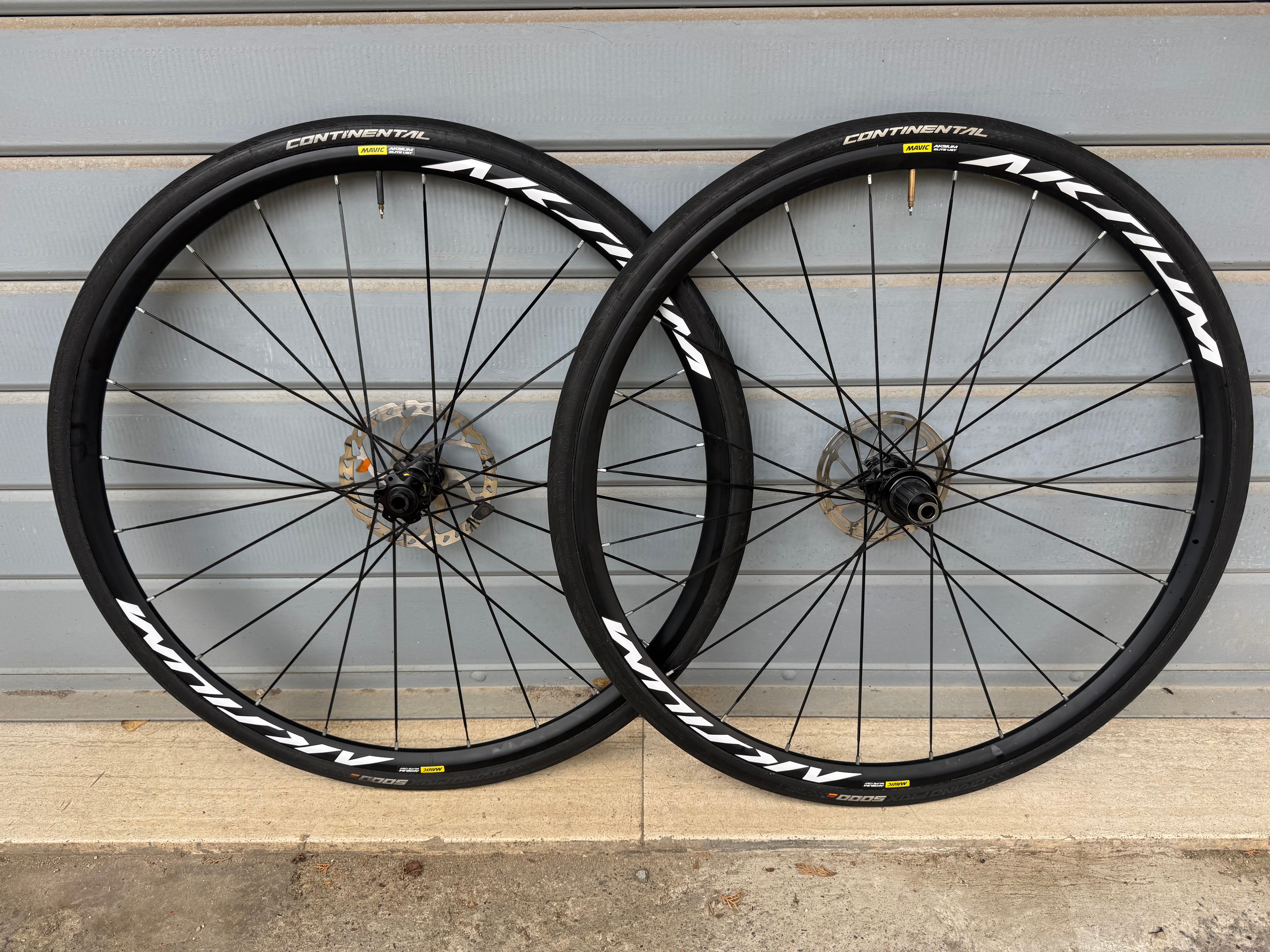 パーツ MAVIC AKSIUM ELITE EVO UST MAVIC 「マビック」 AKSIUM ELITE EVO UST DISC シマノ11速 リア