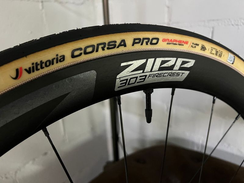 Used Zipp 303 FIRECREST bike — image 9 of 10