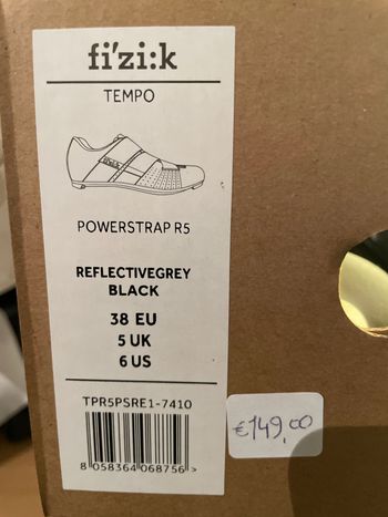 Used Fizik Tempo Powerstrap R5 Size 38 EU Reflective Grey/Black bike