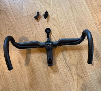 Used Cervelo R5 HB13 Carbon Handlebar 2024 bike — image 2 of 13