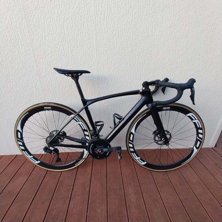 Used Ffwd F4R bike — image 2 of 3