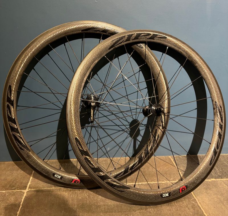 Zipp 303 Firecrest Carbon Clincher Wheels d'occasion