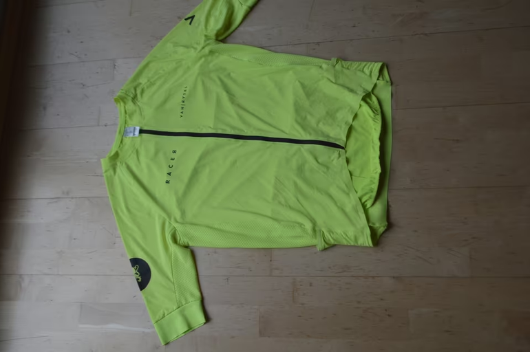 Used Van Rysel Rennrad Trikot bike — image 2 of 4