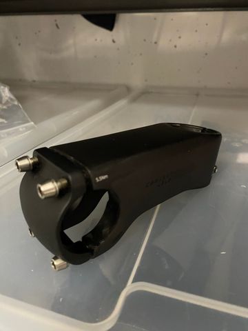 Used Giant Carbon Stem 100 mm 2025 bike — image 7 of 10