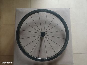 Shimano R9100 C40 Tubular 2025 bike d'occasion