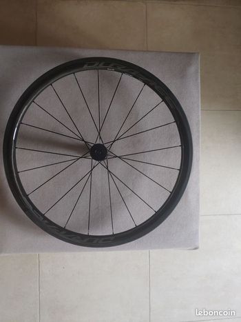 Used Shimano R9100 C40 Tubular 2025 bike