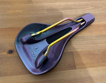 Sdg, Saddle
