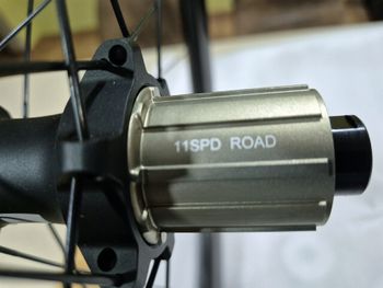 Used Reynolds AR46 Carbon Disc Wheelset 2026 bike — image 6 of 9