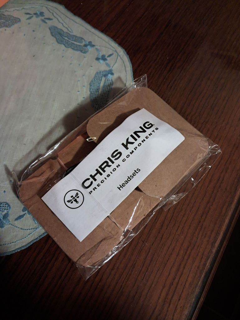 Used Chris King Inset 7 Headset 2024 bike — image 2 of 4