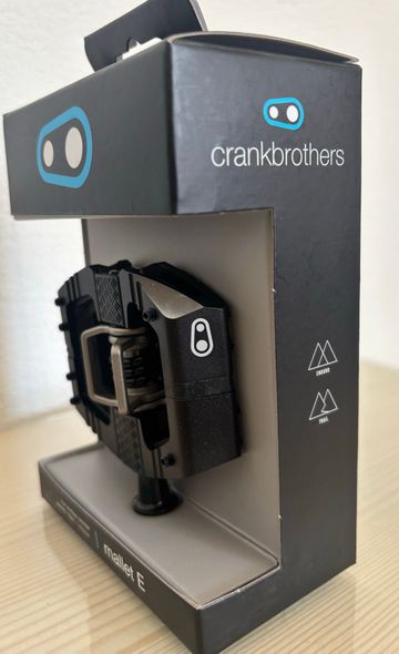 Used Crankbrothers Mallet E Pedals 2026 bike — image 3 of 7