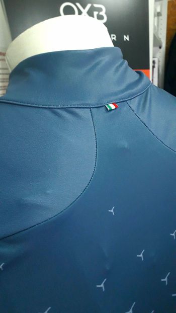 Used Q36.5 Maglia Manica Lunga Y BLACK 2024 bike — image 6 of 6