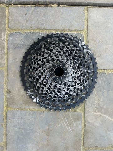 Used Sram cassette Drivetrain & Pedals