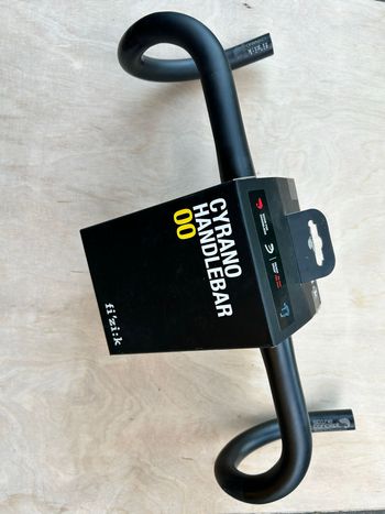 Used Fizik Cyrano 00 bike — image 3 of 6