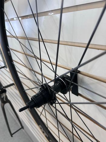Used Dt Swiss ARC 1100 SPLINE 38 CS Wheelset 2026 bike — image 7 of 10