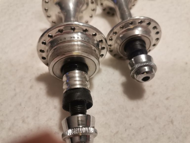 Used Campagnolo Chorus 97 36h Hub bike — image 3 of 6