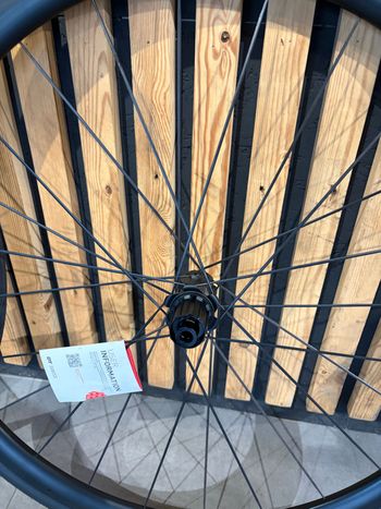 Used Dt Swiss A1800 Spline 30 Disc Brake Wheelset 2026 bike — image 3 of 5