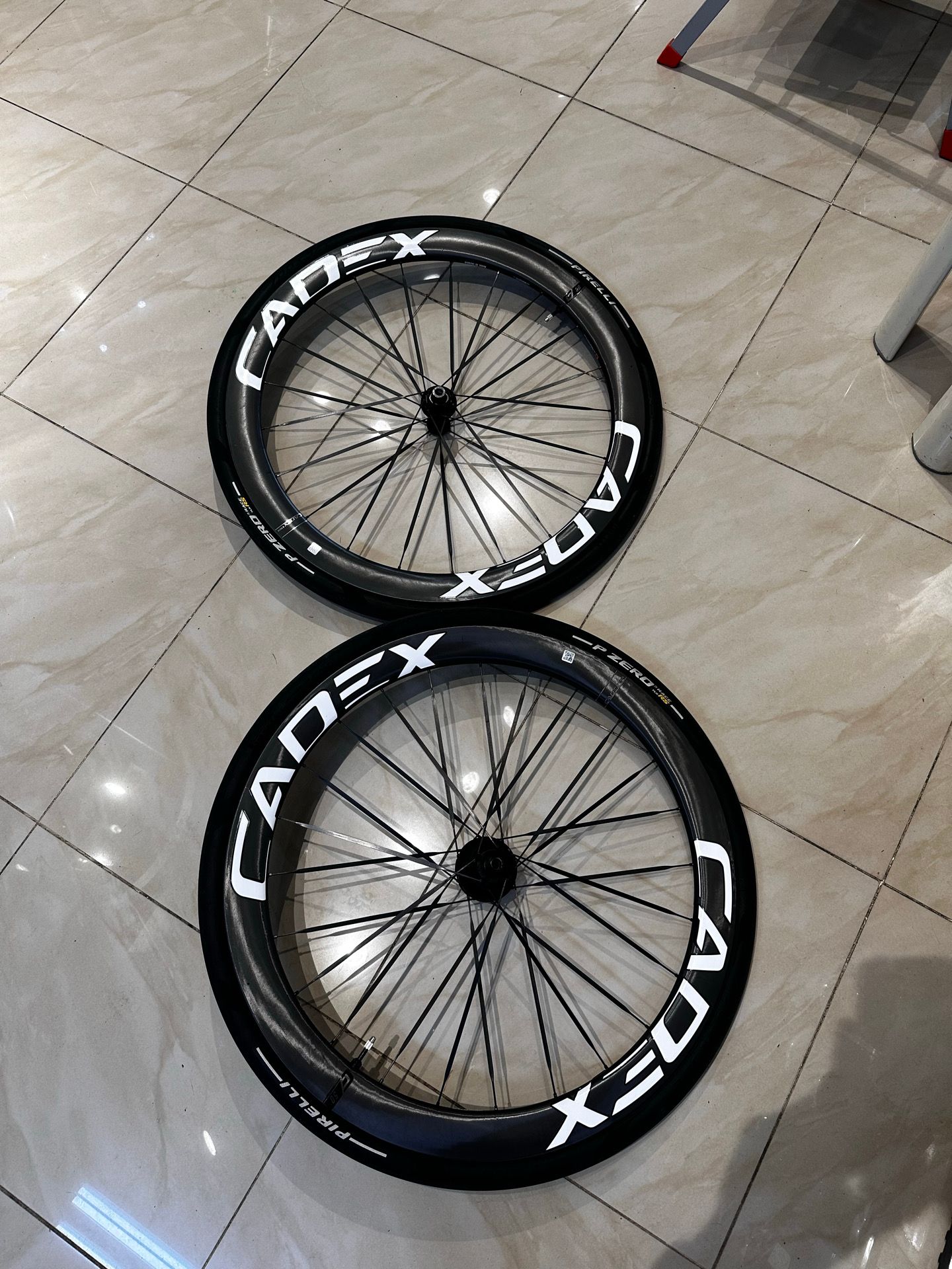 Cadex Ultra 50 Disc Tubeless Wheelset | buycycle