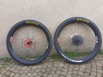 Used Industry Nine Ruote Complete 2026 bike — image 1 of 6