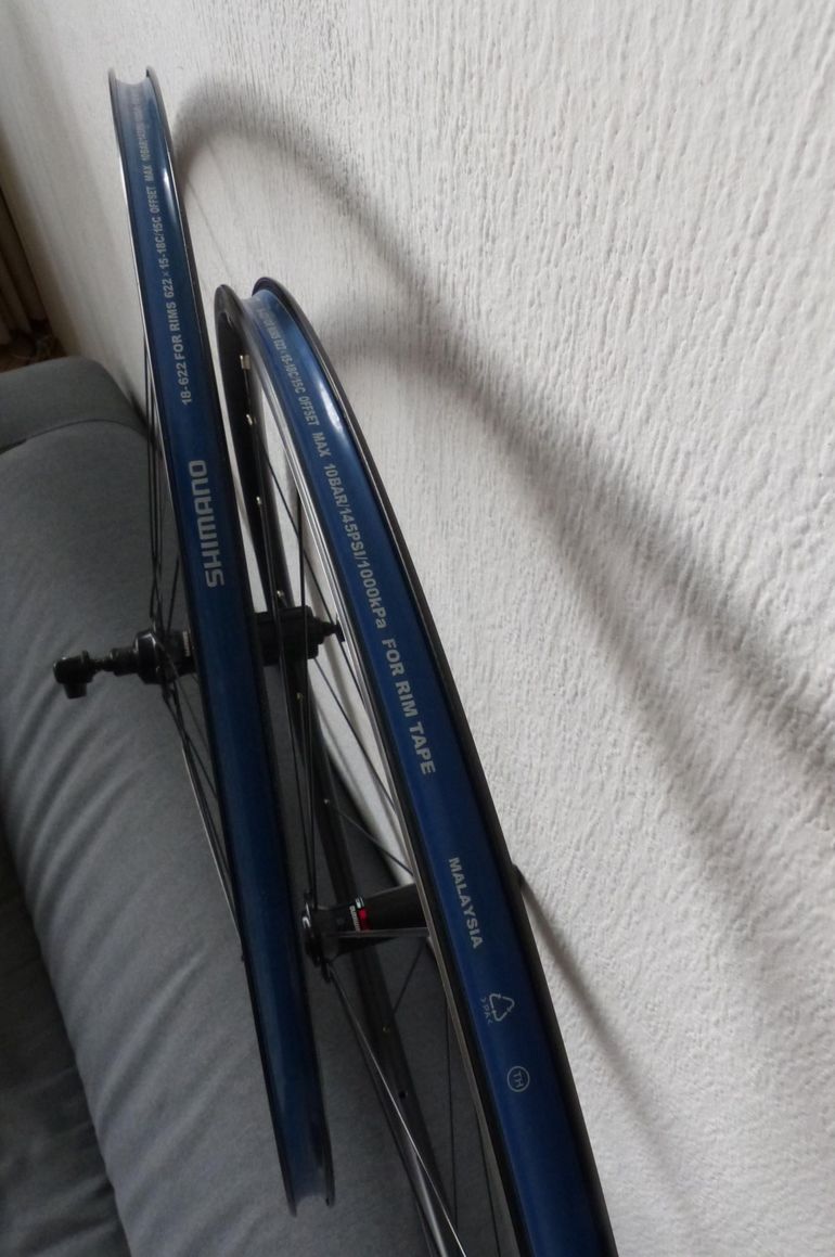 Shimano WH-R501 Wheelset
