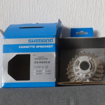 Used Shimano Sora CS-HG50-8 8-speed Cassette bike — image 3 of 5
