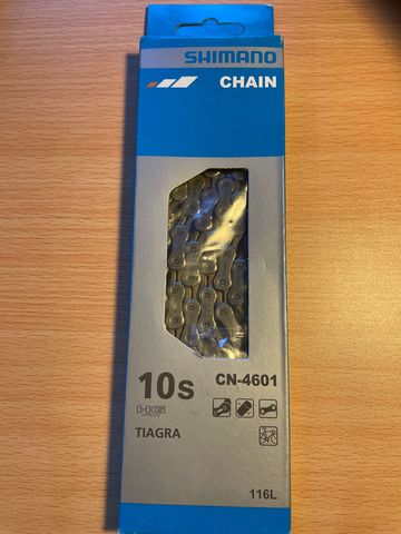 Gebrauchtes Shimano Tiagra 10s CN-4601 Drivetrain & Pedals