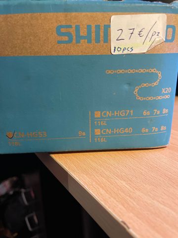 Used Shimano Chain CN-HG53 9s Drivetrain & Pedals