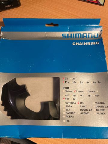 Shimano 105 52T 11s FC-5800S Drivetrain & Pedals usato