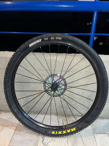 Used Syncros Silverton 2.5 Wheelset bike — image 3 of 10