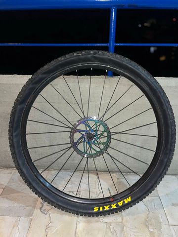 Used Syncros Silverton 2.5 Wheelset bike — image 2 of 10