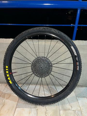 Used Syncros Silverton 2.5 Wheelset bike — image 6 of 10