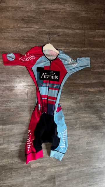 Brugt Fited Combi route taille M/L 2024 bike — billede 1 af 7