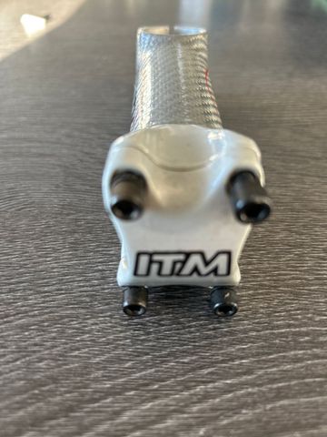Używany ITM FOREGT LITE CARBON 110mm bike — zdjęcie 6 z 6