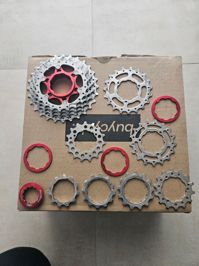 Used Sunrace Cassetta 11-28 bike — image 5 of 5
