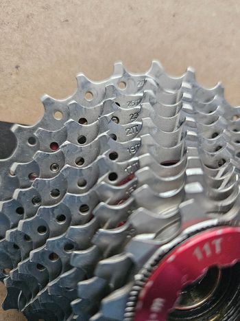 Used Sunrace Cassetta 11-28 bike — image 3 of 5