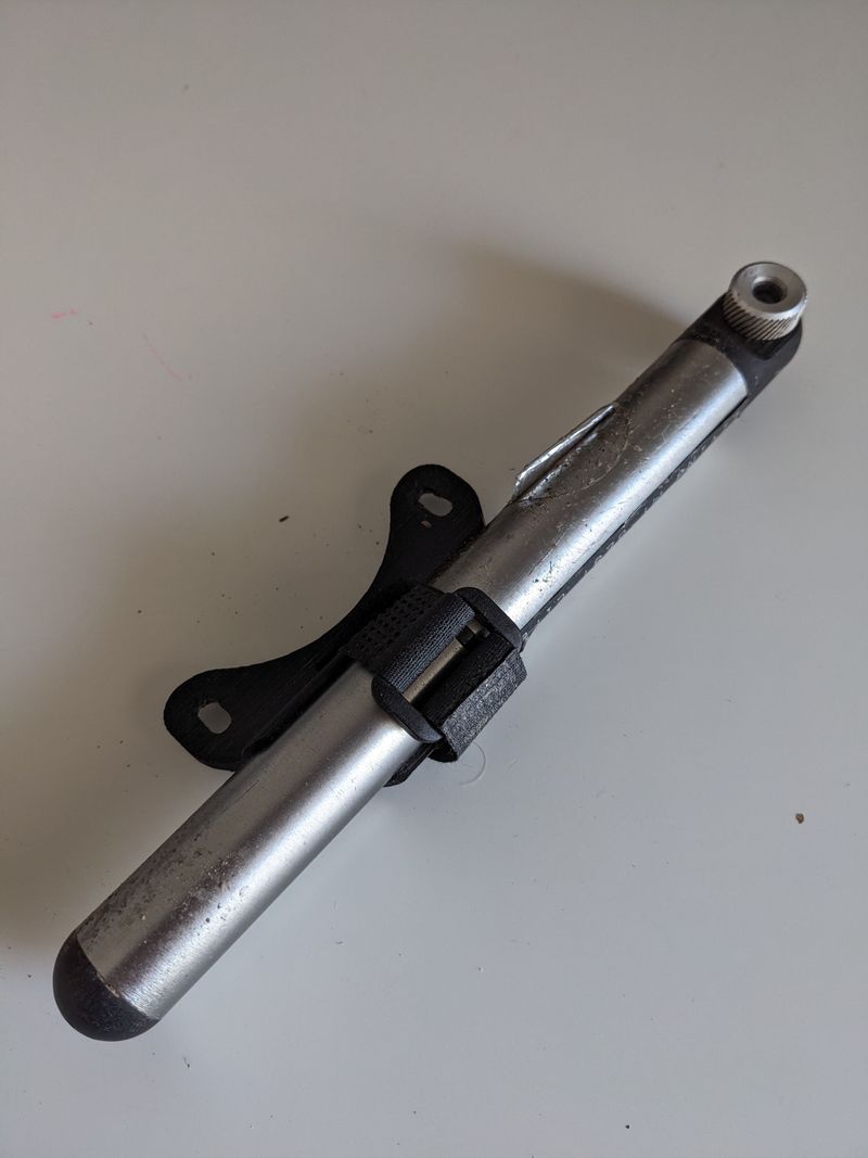 Decathlon Support de pompe bike d'occasion — image 4 sur 4