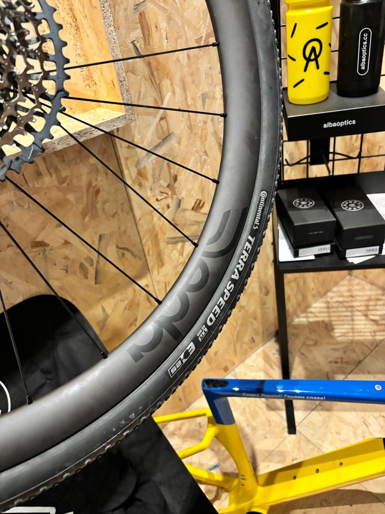 Used Deda Elementi Allroad Carbon Wheelset 2026 bike — image 5 of 9