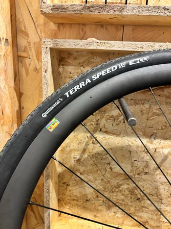 Used Deda Elementi Allroad Carbon Wheelset 2026 bike — image 6 of 9