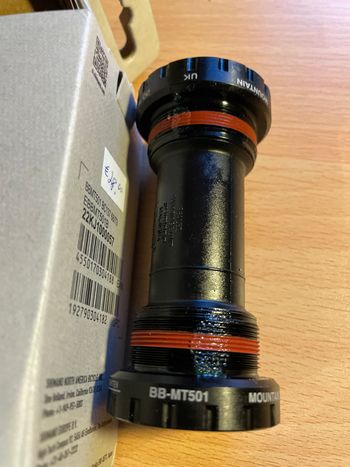 Shimano, BB-MT501 68mm 73mm