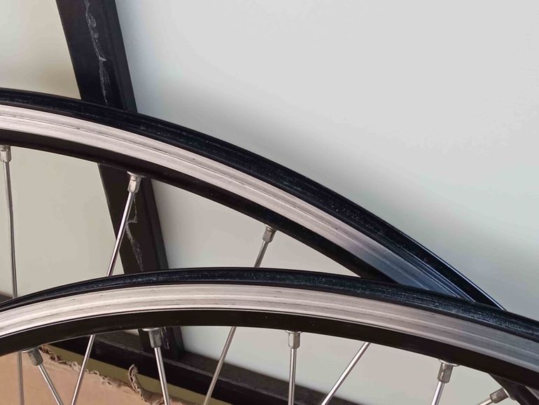 Used Campagnolo Chorus Wheelset with Mavic Open Pro Rims 1996 bike — image 6 of 6